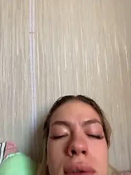 Snapshot of -Sexy_Barbie- chatting on 10/08/25, 02:42 -Sexy Barbie- online show from 10/08/25, 02:42