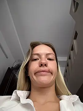 -Sexy Barbie- online show from 05/17/26, 08:01