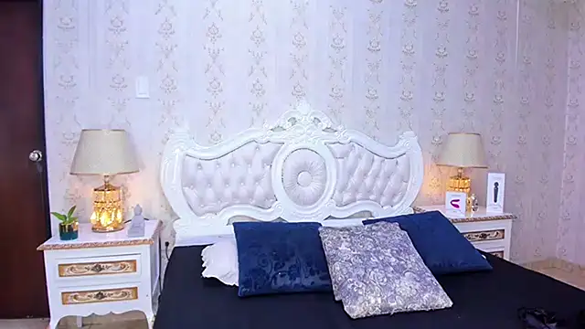 AlejandraLeroy online show from 01/22/25, 04:44