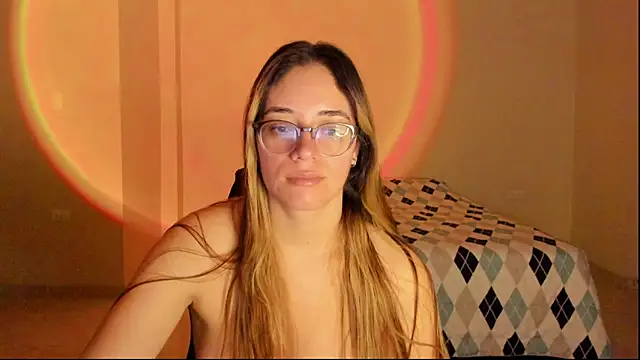 Snapshot of atenas_05_ chatting on 10/30/25, 09:22 atenas 05 online show from 10/30/25, 09:22