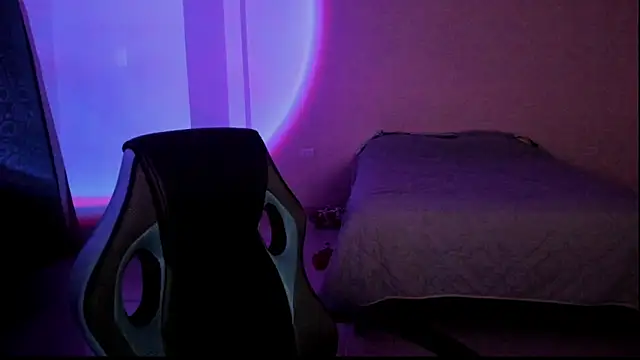 Snapshot of atenas_05_ chatting on 12/02/25, 09:25 atenas 05 online show from 12/02/25, 09:25