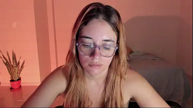 Snapshot of atenas_05_ chatting on 03/15/26, 09:26 atenas 05 online show from 03/15/26, 09:26