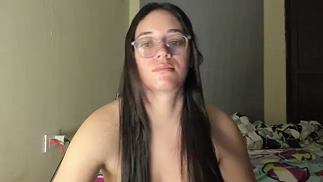 Snapshot of atenas_05_ chatting on 06/12/26, 09:30 atenas 05 online show from 06/12/26, 09:30