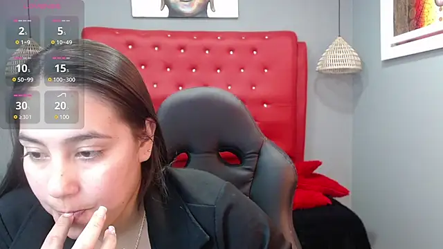 lizzaxs online show from 12/26/24, 08:00