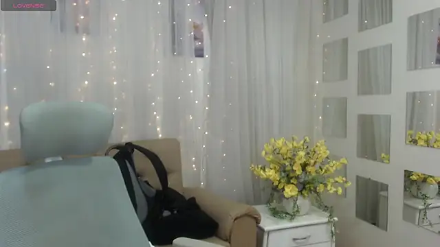 lizzaxs online show from 03/21/25, 07:02
