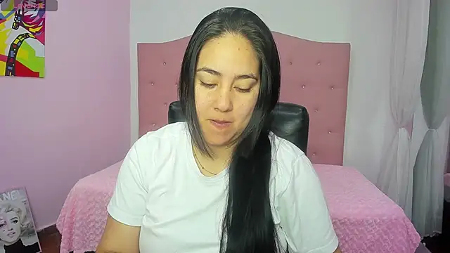 lizzaxs online show from 10/18/25, 12:17