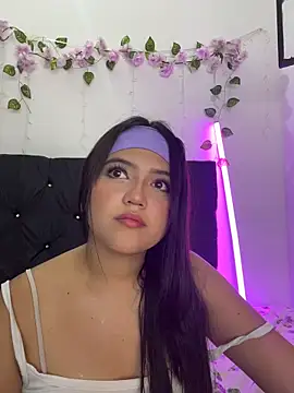 Snapshot of alisson_carolina73 chatting on 02/26/26, 02:32 alisson carolina73 online show from 02/26/26, 02:32