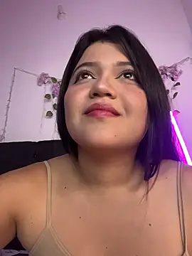 Snapshot of alisson_carolina73 chatting on 02/27/26, 01:49 alisson carolina73 online show from 02/27/26, 01:49