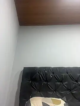 alisson carolina73 online show from 07/18/26, 03:00