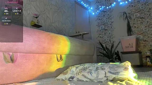 Yay Nicky online show from 02/08/25, 07:05