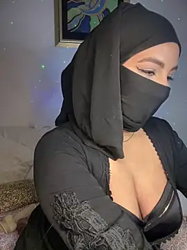 Zeynep-Lahsen online show from 12/17/24, 02:33