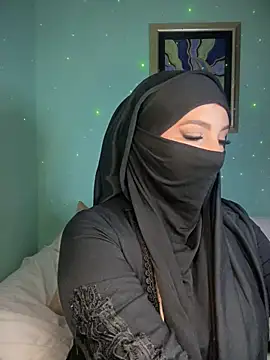 Zeynep-Lahsen online show from 01/28/25, 12:00