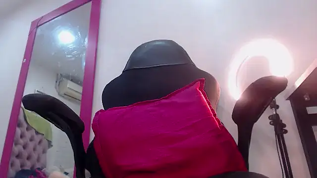DirtyNaughXX online show from 03/06/25, 10:47