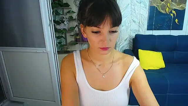 GoldenLadyyy online show from 09/25/25, 07:23