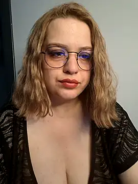 cansuozell online show from 09/16/25, 03:02