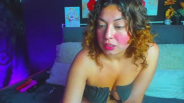 Snapshot of dulce_celeste15 chatting on 03/07/25, 08:00 dulce celeste15 online show from 03/07/25, 08:00