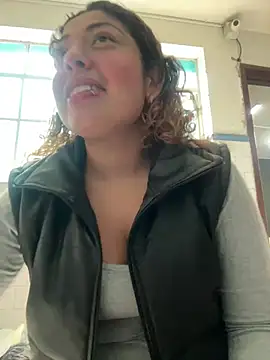 Snapshot of dulce_celeste15 chatting on 03/20/25, 08:08 dulce celeste15 online show from 03/20/25, 08:08