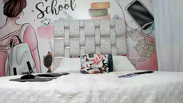 KOURTNEY-- online show from 01/11/25, 01:37