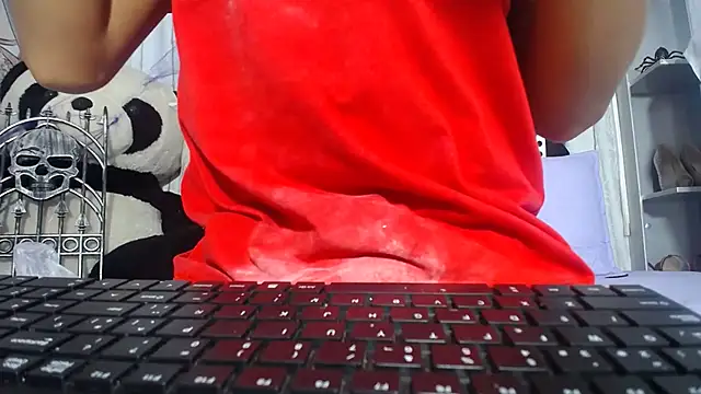 KOURTNEY-- online show from 10/10/25, 01:48