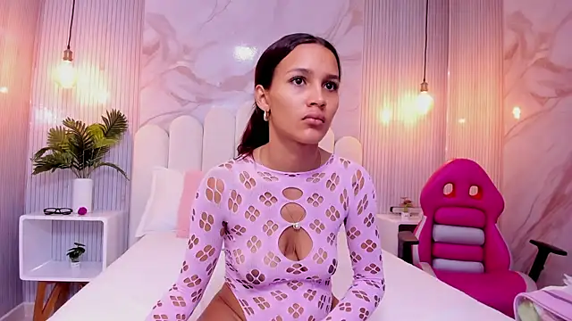 Carohorny4u online show from 10/12/25, 01:21