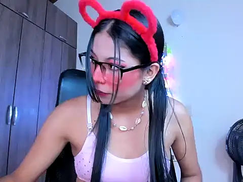  ALLYSON18  online show from 01/11/25, 11:34