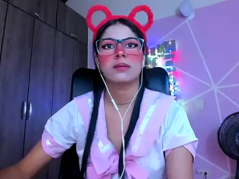  ALLYSON18  online show from 01/12/25, 11:28