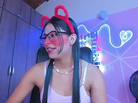  ALLYSON18  online show from 01/21/25, 11:24