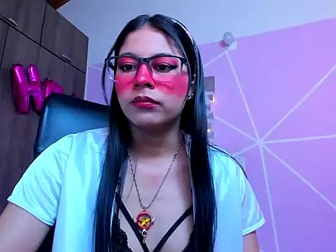 Snapshot of _ALLYSON18_ chatting on 11/20/25, 11:43 ALLYSON18 online show from 11/20/25, 11:43