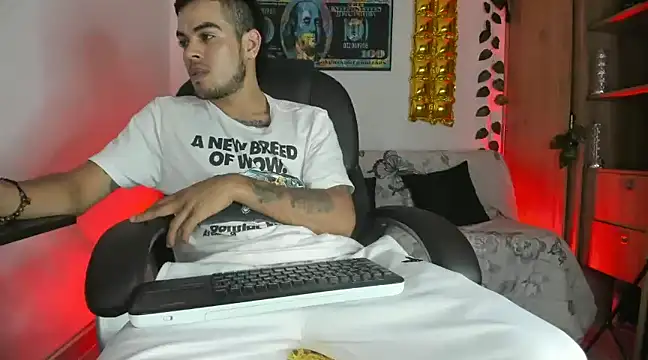 mikee scooth online show from 01/08/25, 01:32