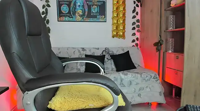 mikee scooth online show from 01/11/25, 02:15