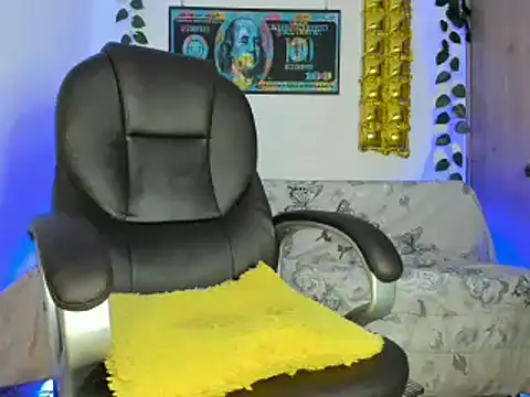 mikee scooth online show from 01/18/25, 02:03