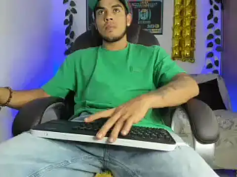 mikee scooth online show from 01/19/25, 08:30