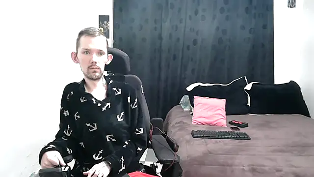 Snapshot of Sophia_and_Thomas chatting on 02/20/25, 08:28 Sophia and Thomas online show from 02/20/25, 08:28