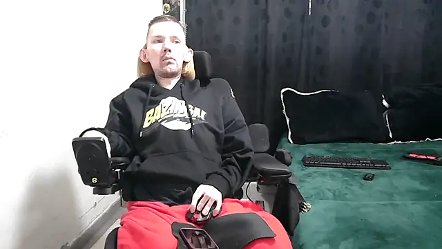 Snapshot of Sophia_and_Thomas chatting on 03/06/25, 01:46 Sophia and Thomas online show from 03/06/25, 01:46