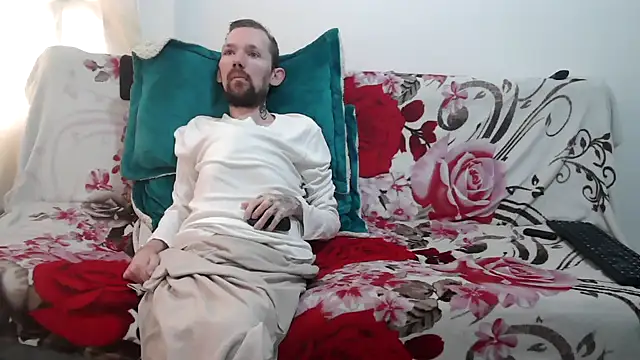 Snapshot of Sophia_and_Thomas chatting on 04/08/26, 03:12 Sophia and Thomas online show from 04/08/26, 03:12