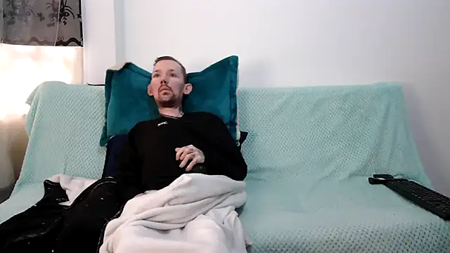 Sophia and Thomas online show from 07/02/26, 06:14