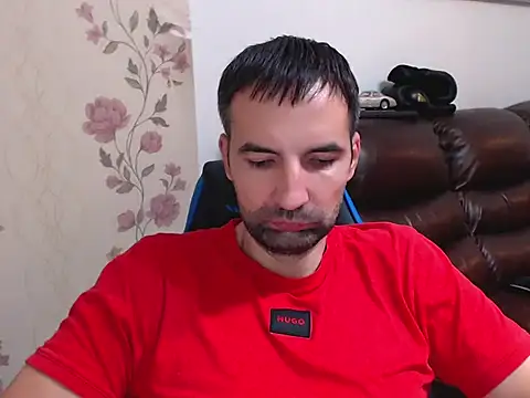 Snapshot of Leo_1617 chatting on 11/07/25, 01:11 Leo 1617 online show from 11/07/25, 01:11