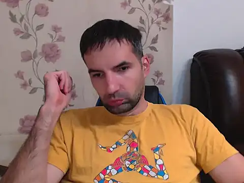 Snapshot of Leo_1617 chatting on 11/28/25, 02:31 Leo 1617 online show from 11/28/25, 02:31