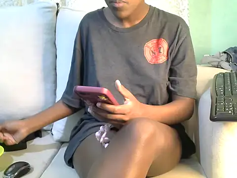 Caryyyl online show from 12/14/25, 07:58