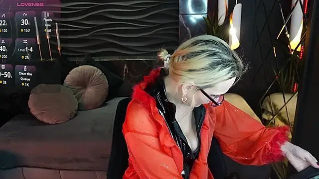 Snapshot of Queen_Anna_ chatting on 02/01/26, 01:42 Queen Anna online show from 02/01/26, 01:42