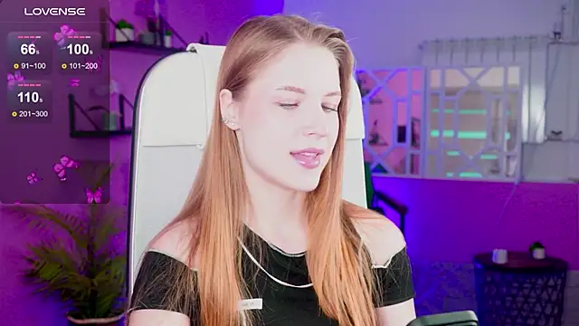 Snapshot of CuteMousee chatting on 09/27/25, 05:56 CuteMousee online show from 09/27/25, 05:56