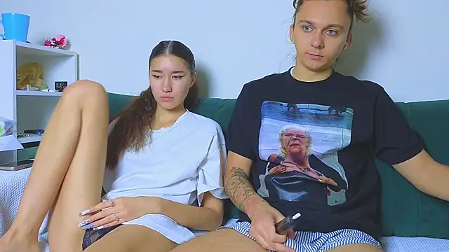 Snapshot of do_u_know_them chatting on 11/03/25, 02:29 do u know them online show from 11/03/25, 02:29