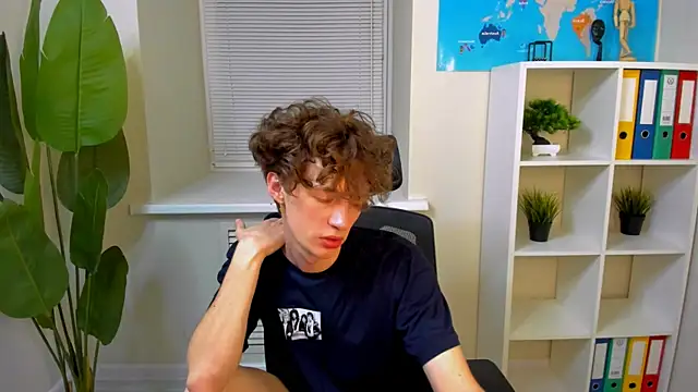 LukeSweet online show from 06/24/26, 02:49