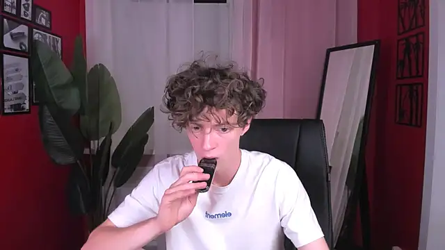 LukeSweet online show from 07/29/26, 02:59