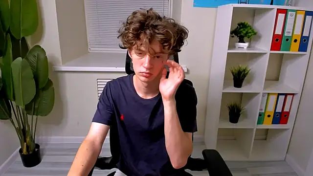 LukeSweet online show from 08/03/26, 03:05