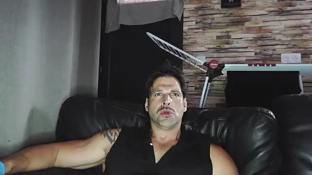 XxBigboybandxX online show from 09/28/25, 04:23