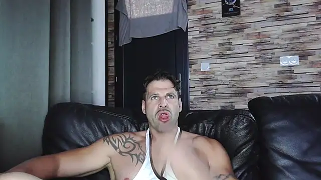 XxBigboybandxX online show from 10/09/25, 05:00