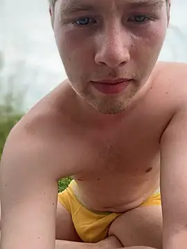 Snapshot of CDLukeLucy420 chatting on 06/20/26, 12:30 CDLukeLucy420 online show from 06/20/26, 12:30