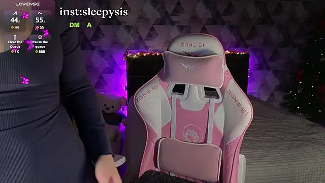 Sleepy SIS online show from 12/11/24, 02:44