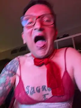 Ladyluve online show from 05/03/26, 01:55
